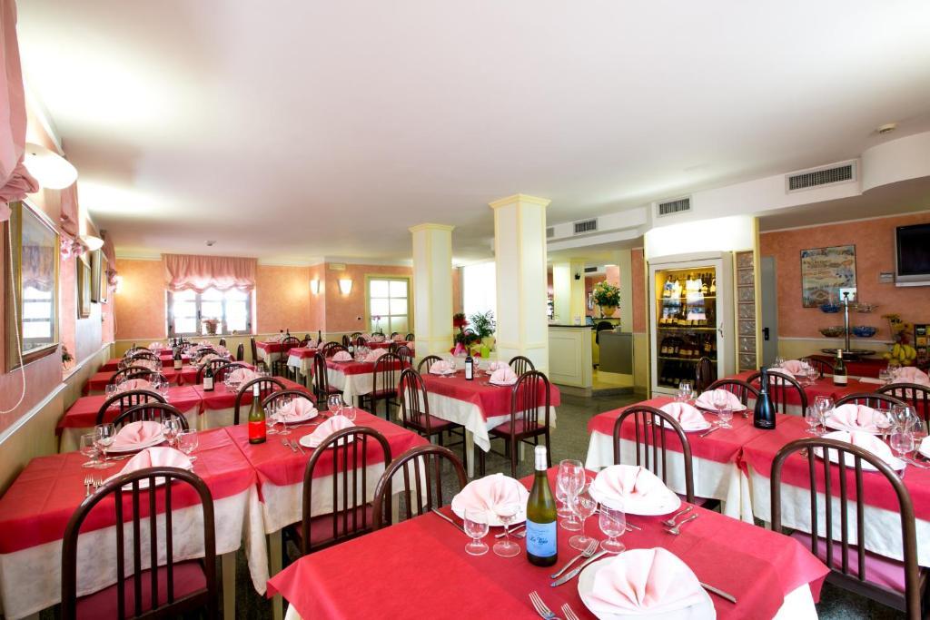 Hotel Le Soleil Σαν Μπενεντέτο ντελ Τρόντο Εξωτερικό φωτογραφία